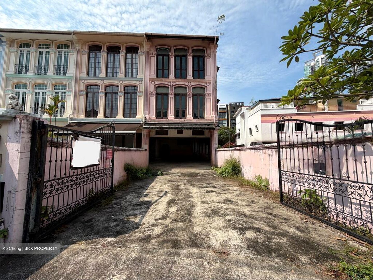 Orchard Road (D9), Terrace #485805441